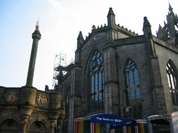 20033