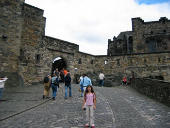 20081