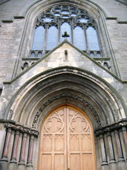 20013